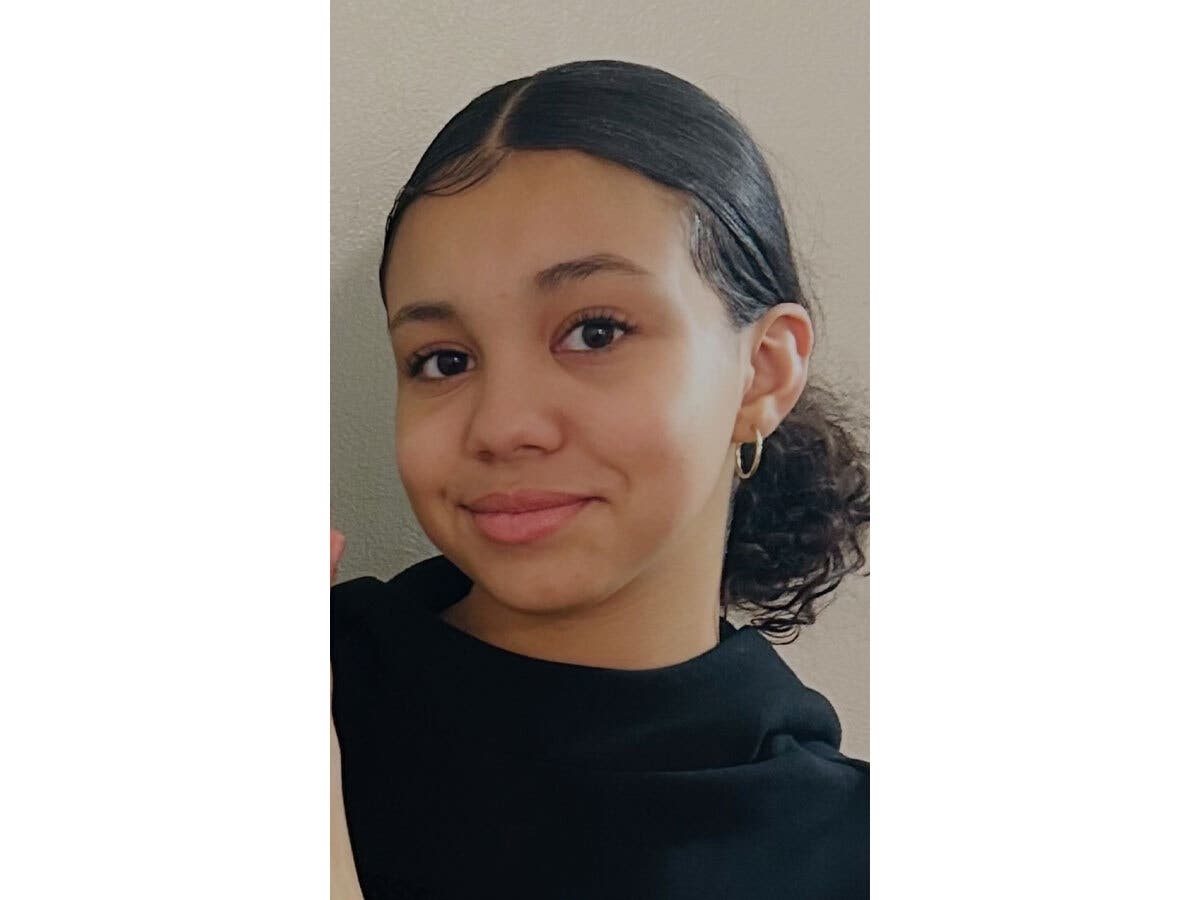 15-year-old Damaris Bobe