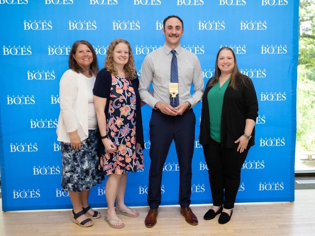 Fairfield Elementary fifth-grade teacher Christopher Kiernan, recently awarded a Nassau association of technologists award. 
