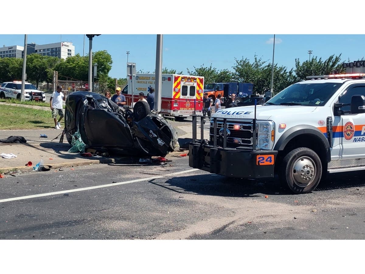A photo from the scene of a crash at the intersection of Hempstead Turnpike and Glenn Curtiss Boulevard.