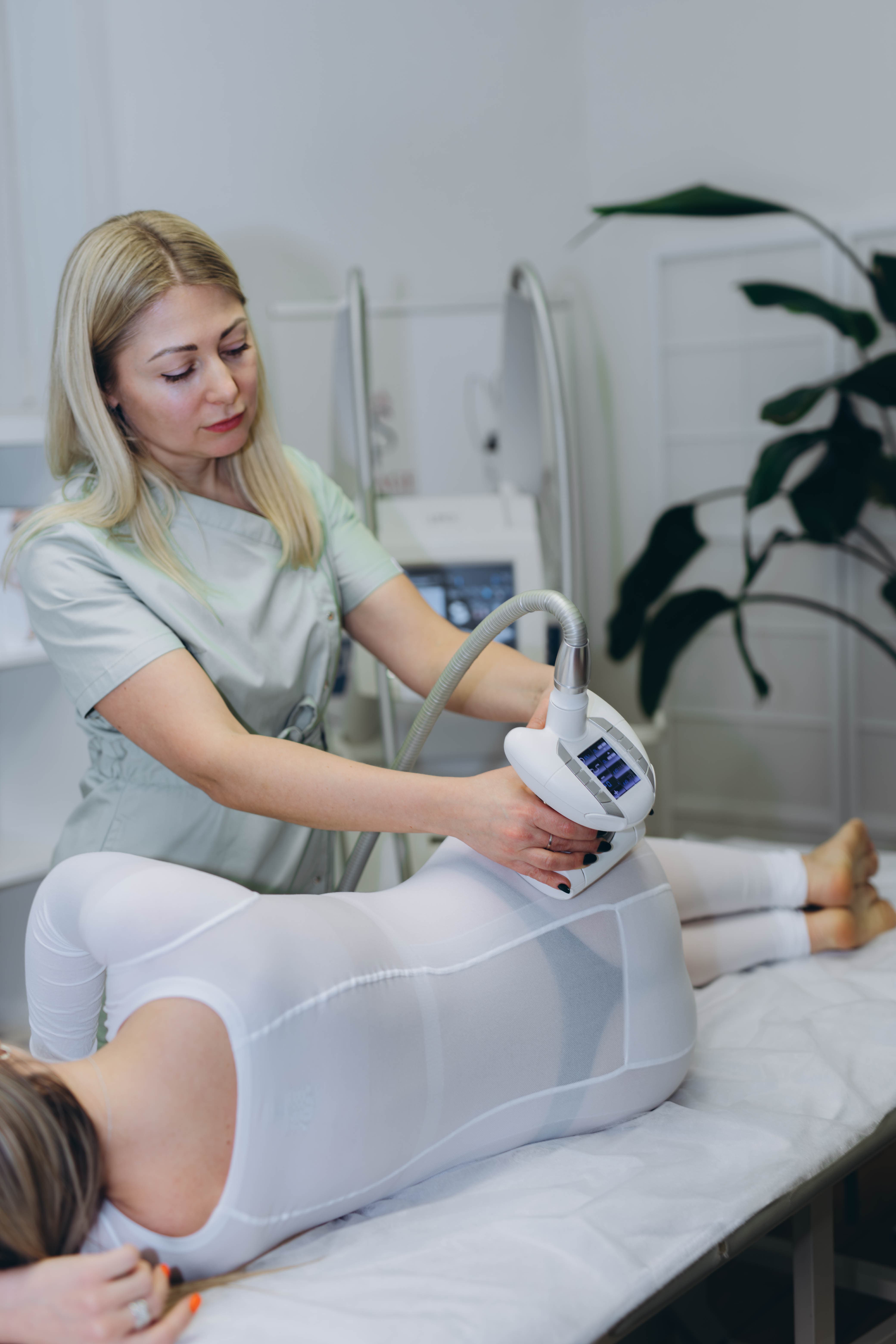 Lymphatic Endermolift Face Treatment in Highland Park, IL – Natural Facial Rejuvenation Nearby