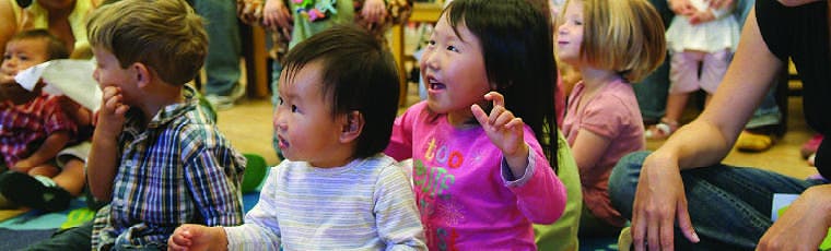 Stay and Play Storytime 🪇