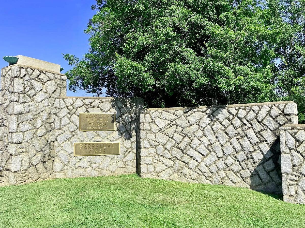 Greenlawn Memorial Gardens