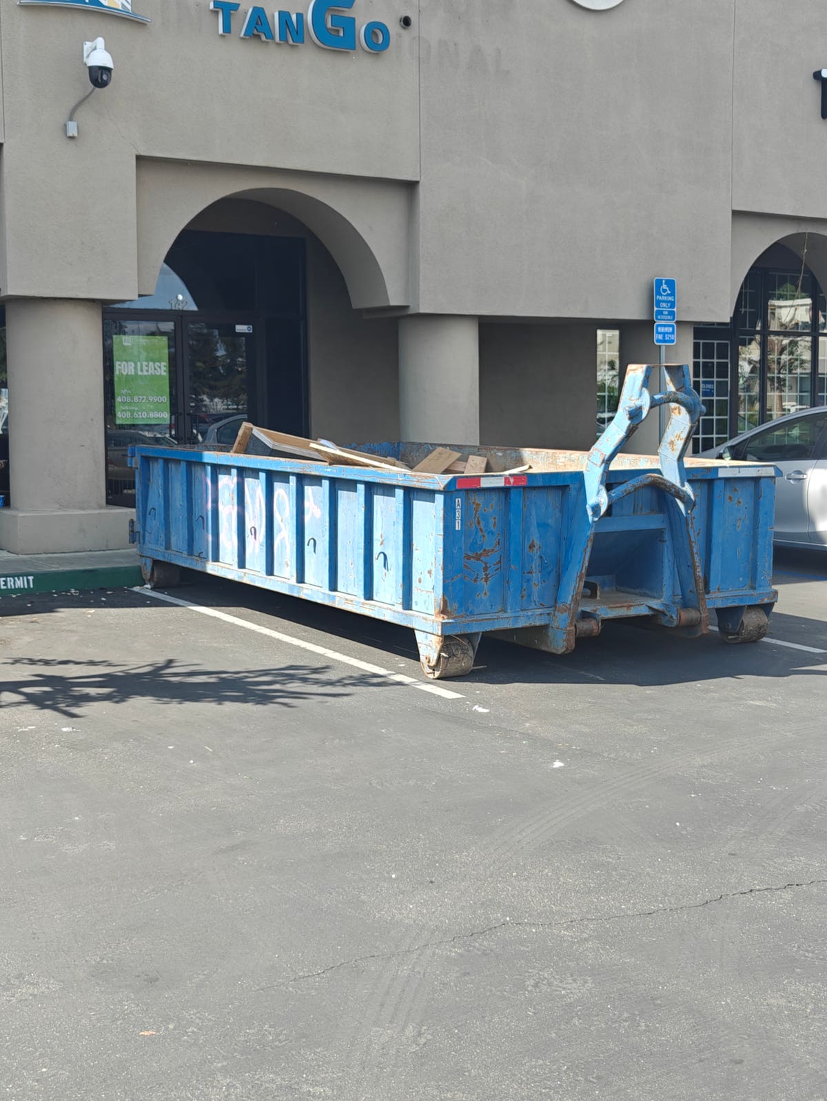 GoldenCoast Dumpster Rental Fontana