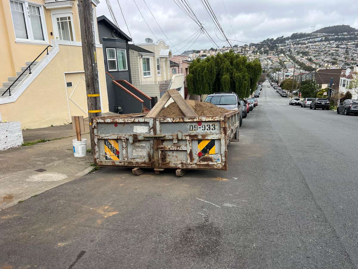 GoldenCoast Dumpster Rental Pleasanton