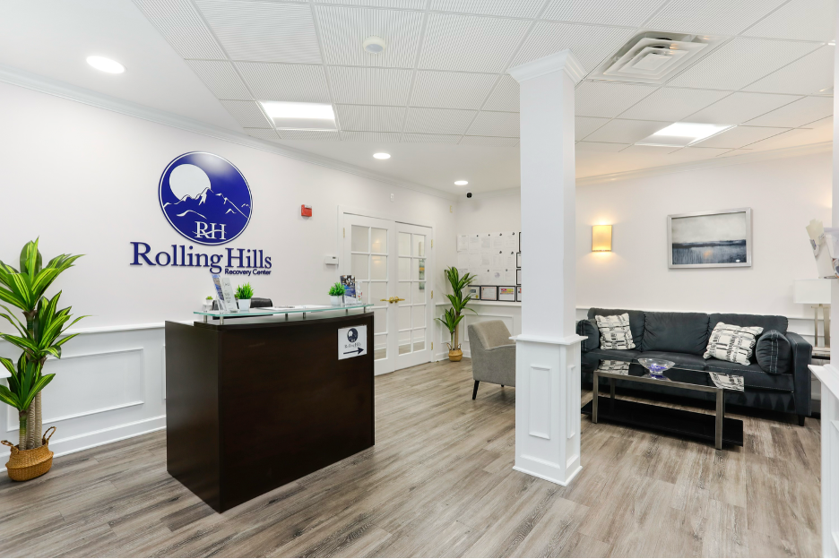 Rolling Hills Recovery Center lobby inside of building in Chester NJ.
