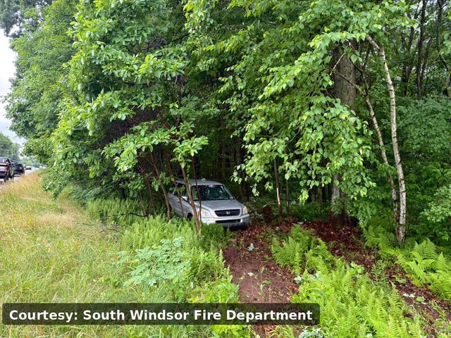 Car Goes Into Woods Off Route 5 In South Windsor | South Windsor, CT Patch