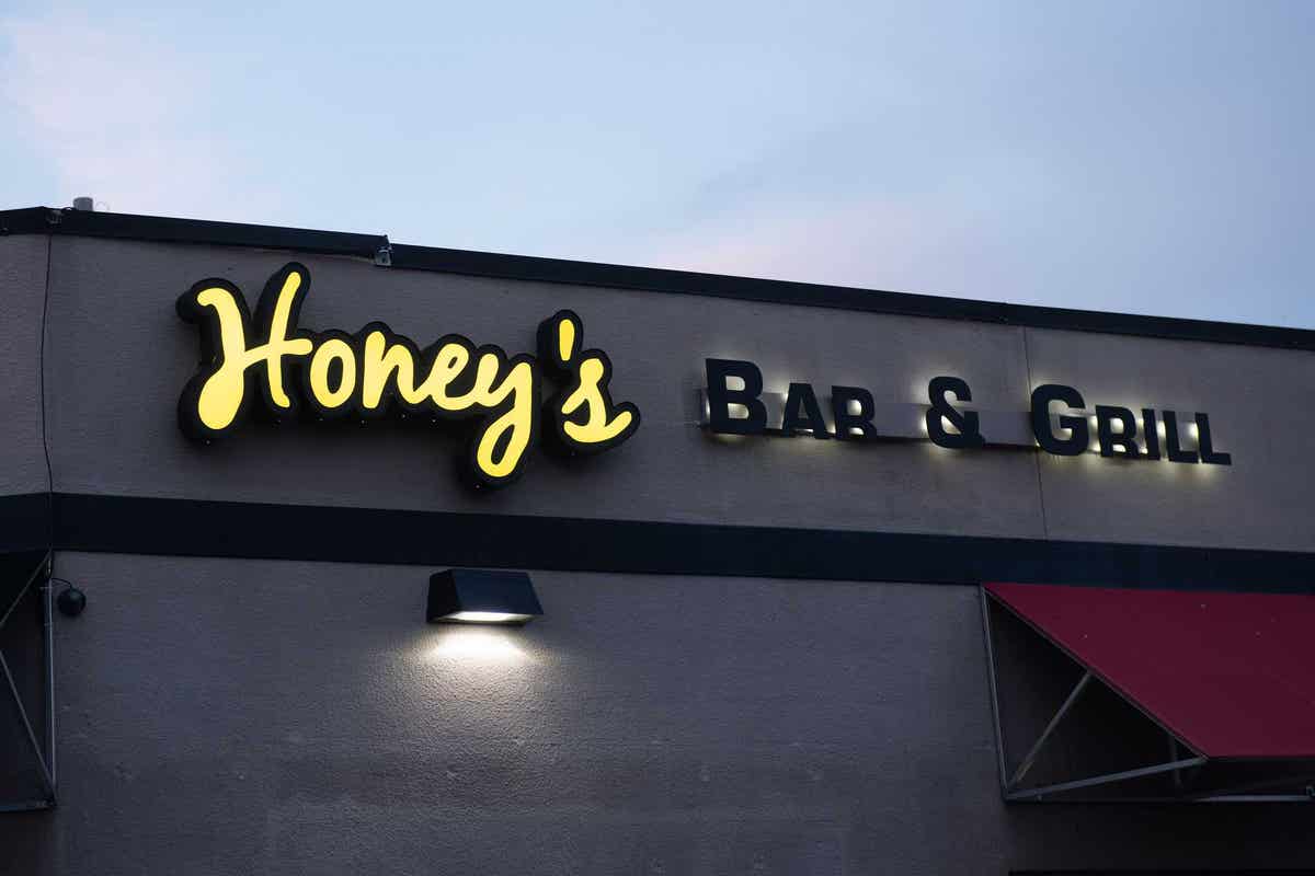 Honey's Bar & Grill