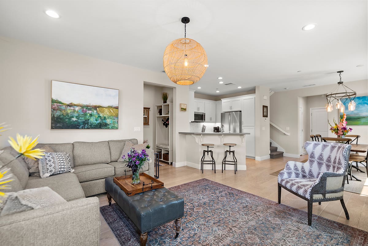 Shelby Manoukian-Vyborny Realtor