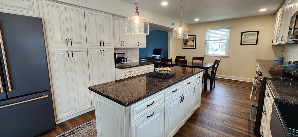 BMR Belmax Remodeling Showroom