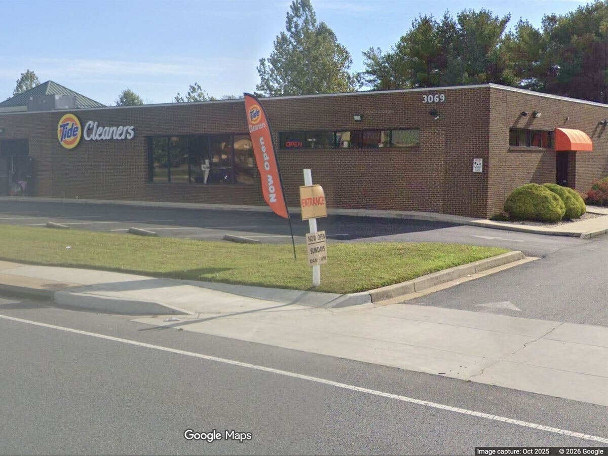 The Tide Cleaners laundry service franchise is expanding in the county, with a new location set to open this summer.