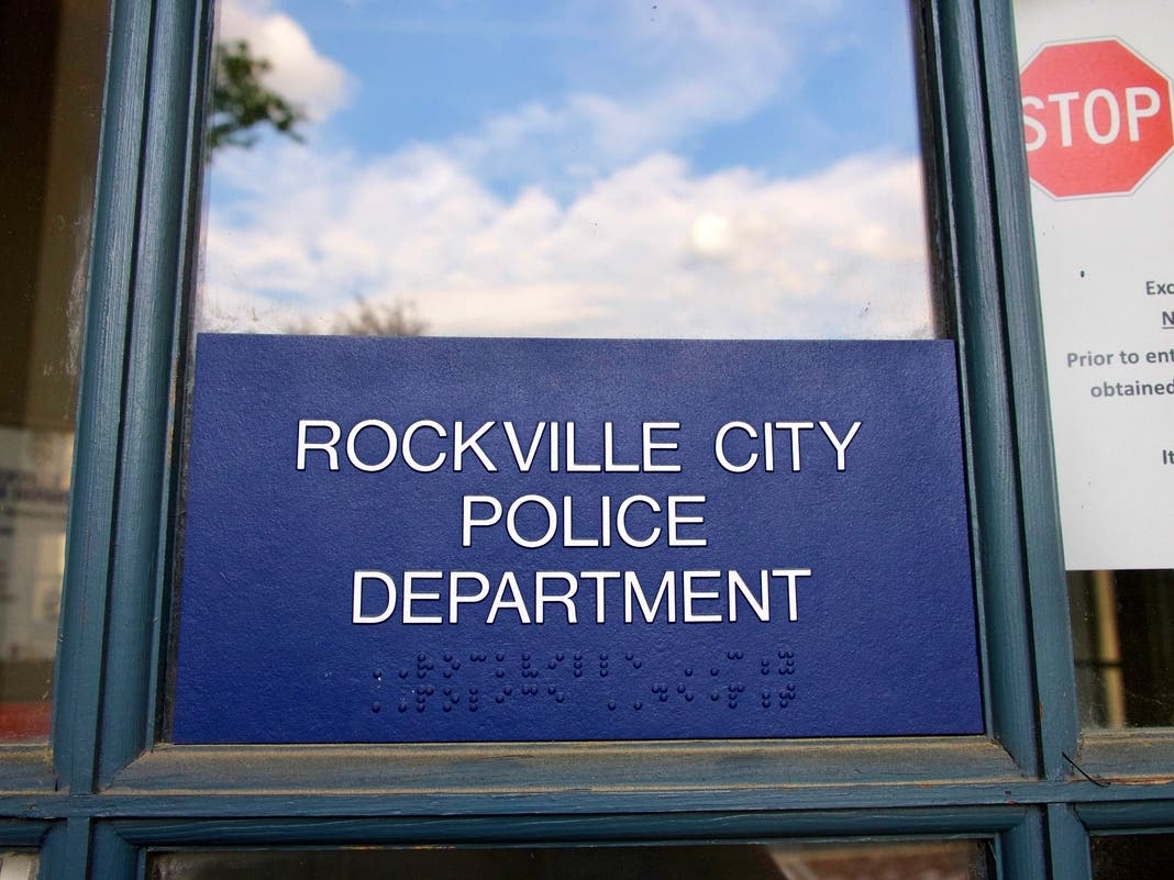 Rockville HS Gets 'Dedicated' Officer As SRO Calls Grow