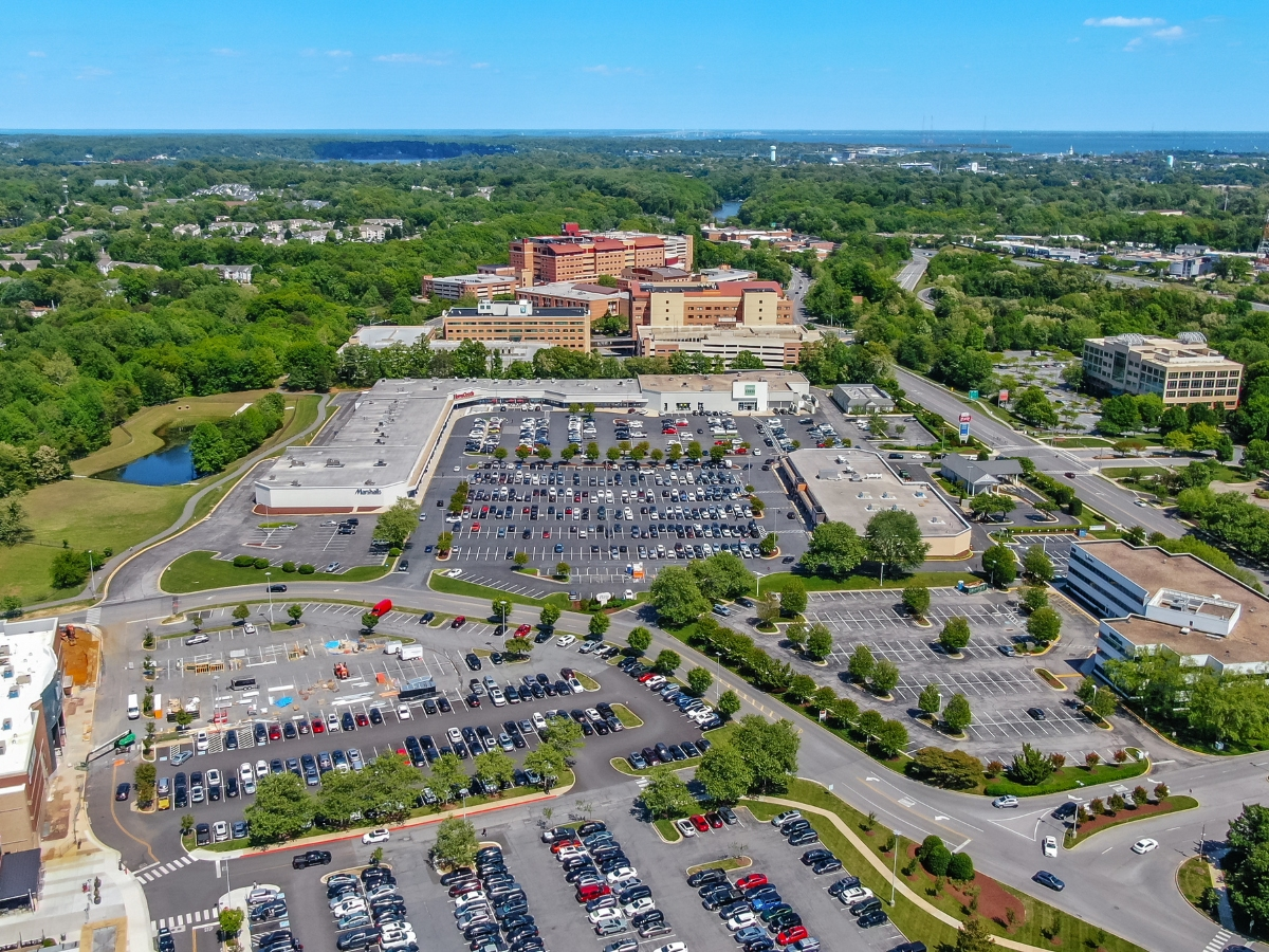 MCB Real Estate announced over the weekend that it will be overseeing all of the shopping center's leasing strategies and property and asset management moving forward.