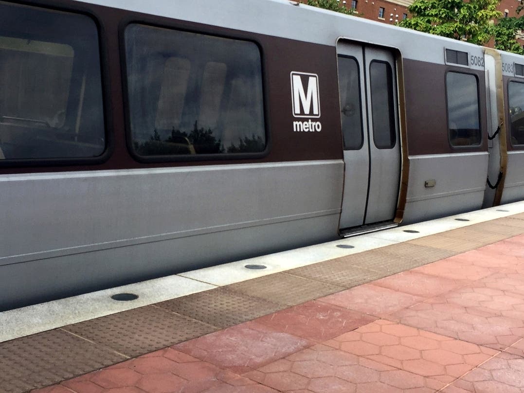Skip The Drive: Free Bus Connects Annapolis To DC Metro