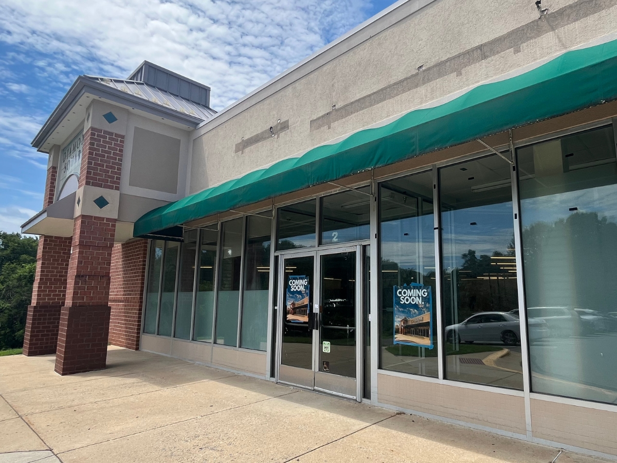 A new furniture store will be coming to the Diamond Square shopping center in Gaithersburg.