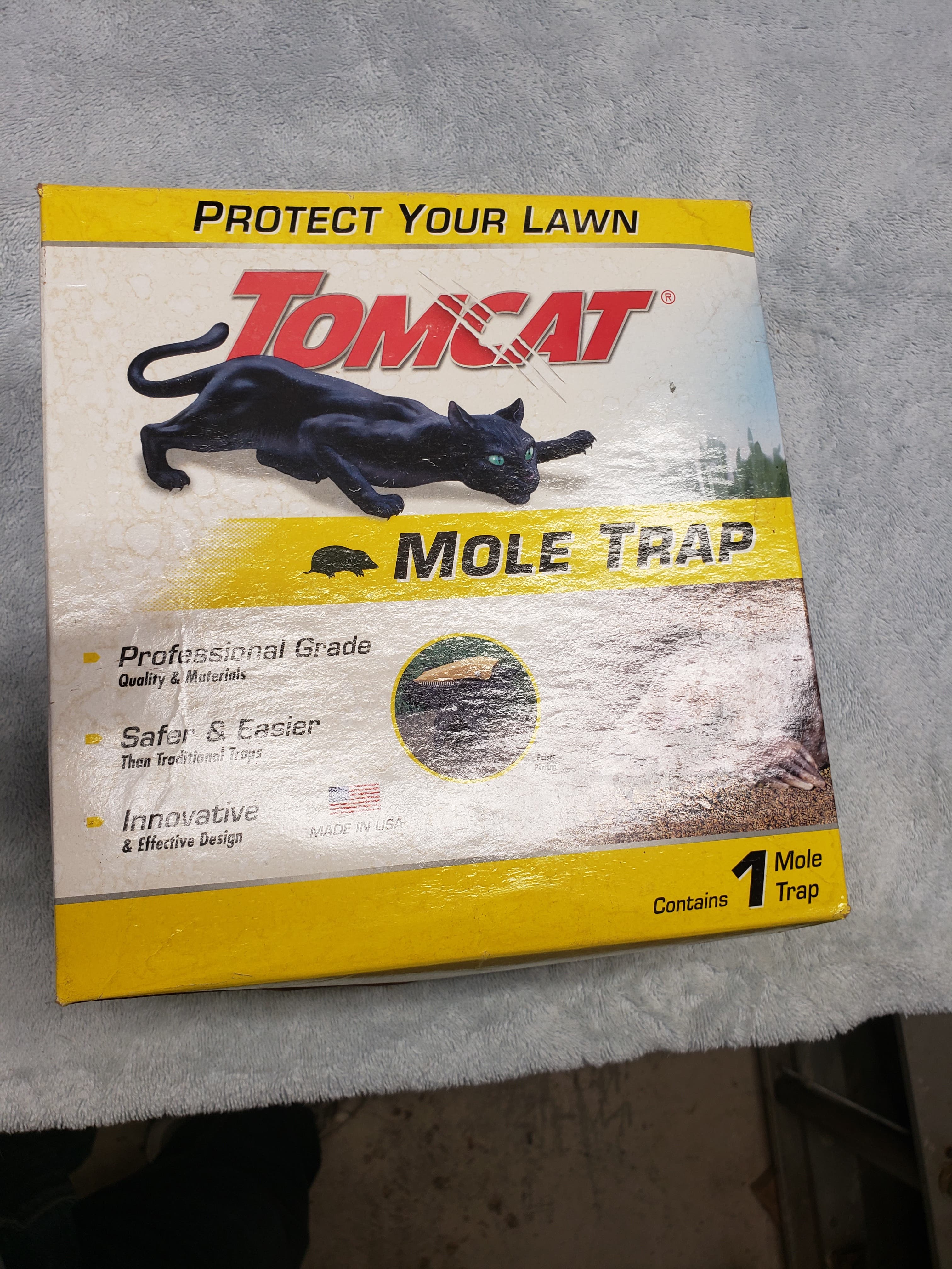 Tomcat Mole Trap