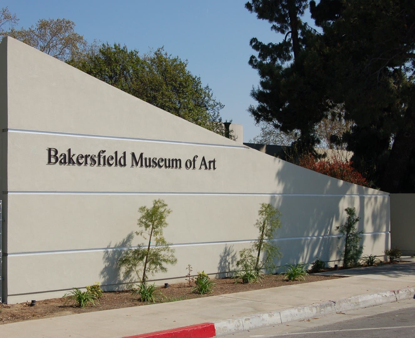 Bakersfield Museum of Art FREE August 1-2 with Bank of America Museums on Us