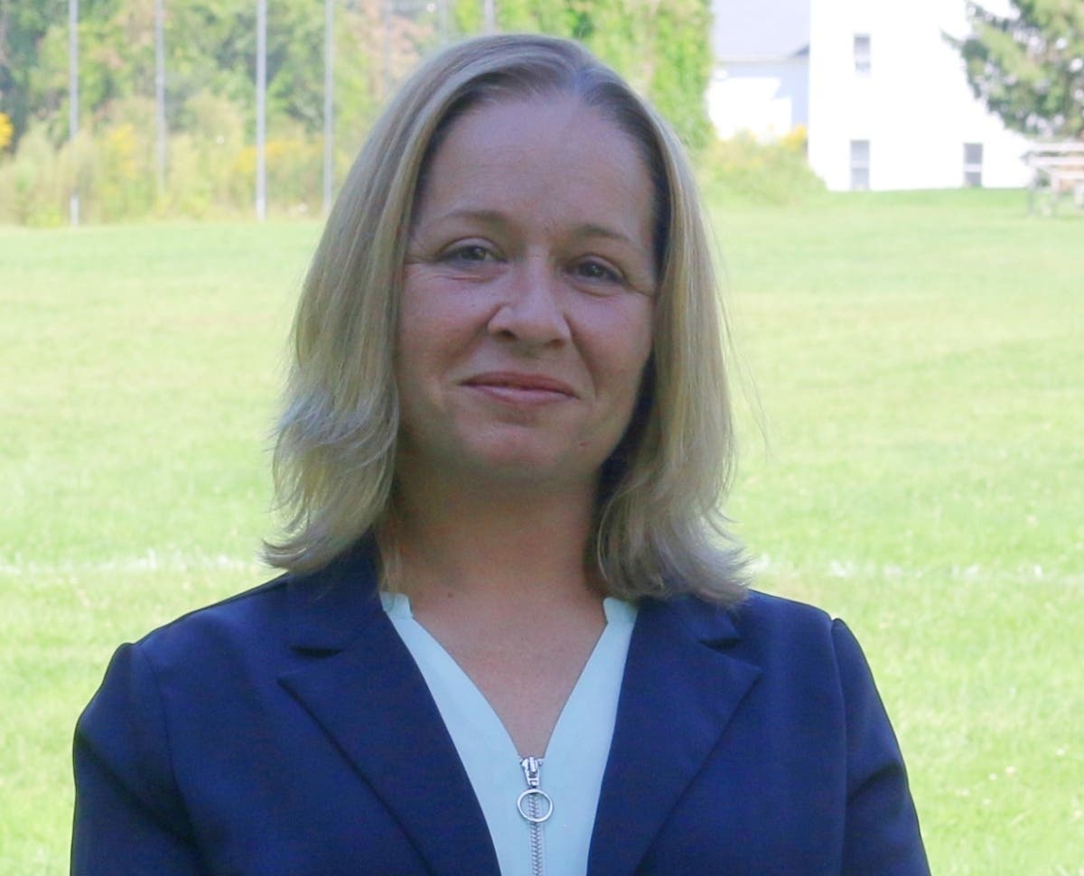 Melissa Lindsey, a Republican and former New Fairfield first selectman, is running for Connecticut's 24th State Senate District.