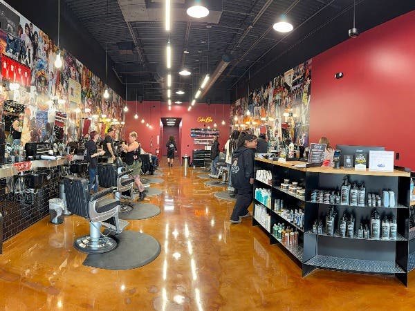 Floyd's 99 Barbershop South Tampa