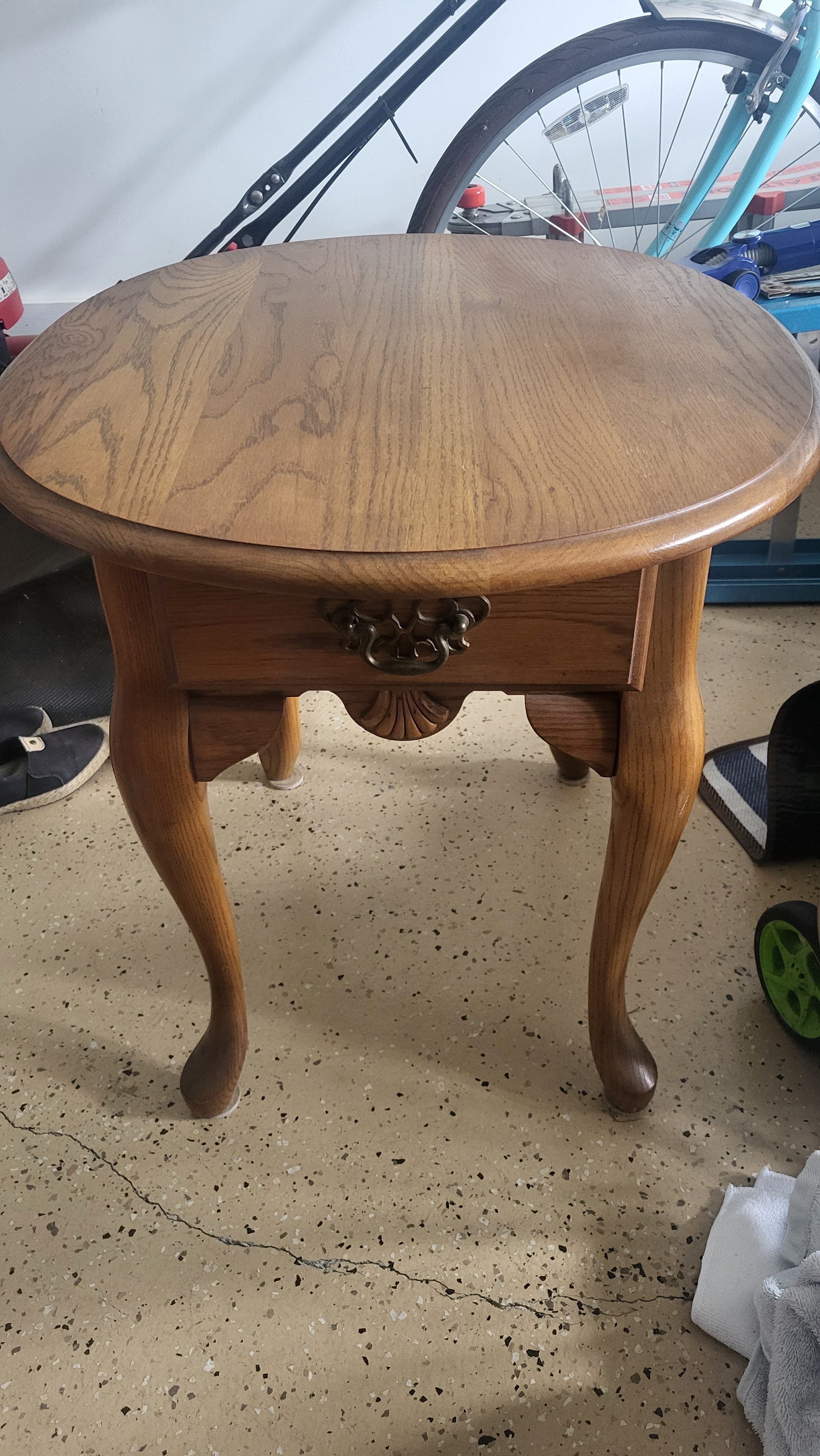 Solid oak end table 