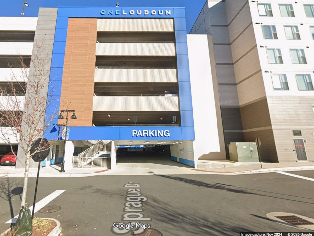 New Tatté Bakery and Van Leeuwen Ice Cream locations could be opening soon at One Loudoun. 