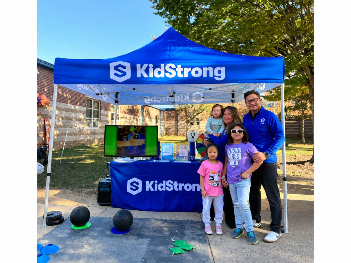 Nat Montha, Thanh Truong and family.
