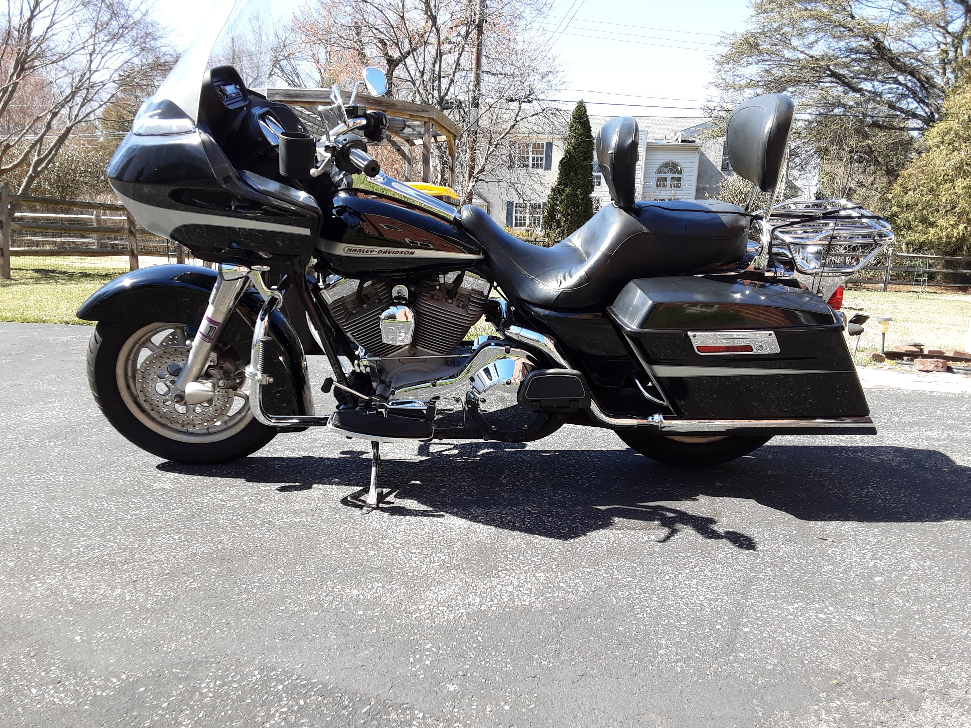 2004 FLTRI clean bike for sale with extras