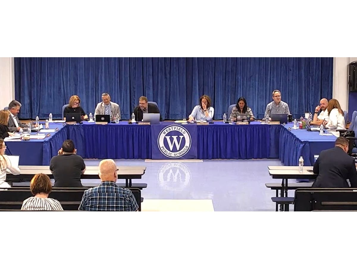 Westfield BOE honors several teachers.