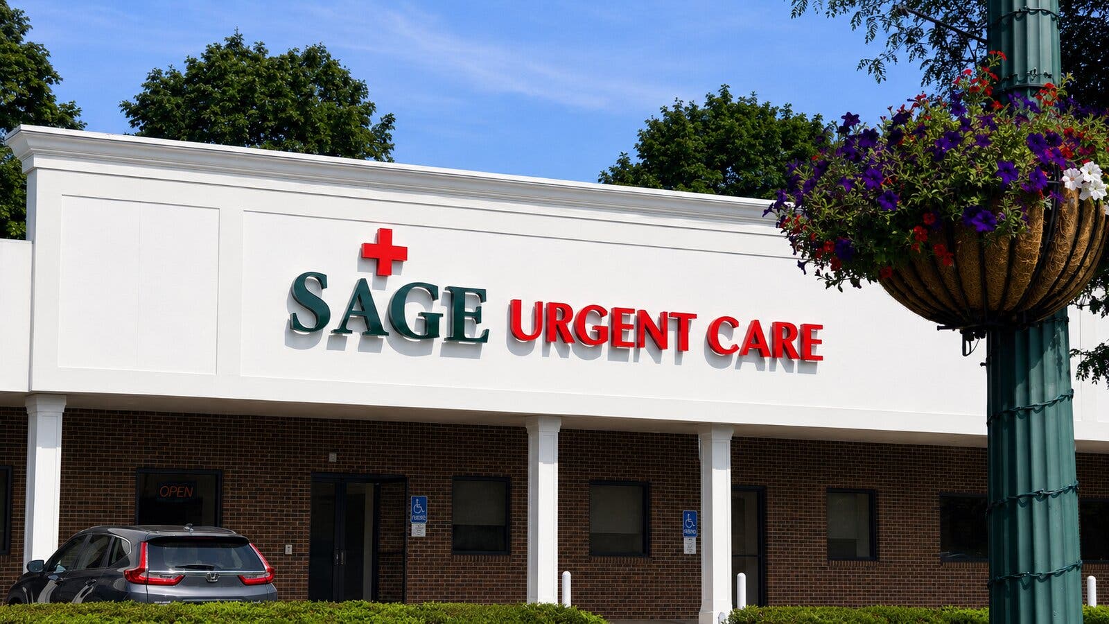 Open New Year's Day: Walk-In Urgent Care & Flu Shots, 8 AM–8 PM