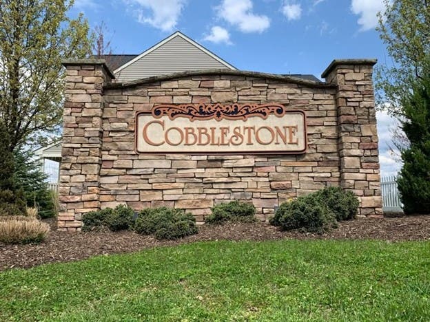 🛍️ HUGE Multi-Family Neighborhood Sale – Ohio Township, 15237