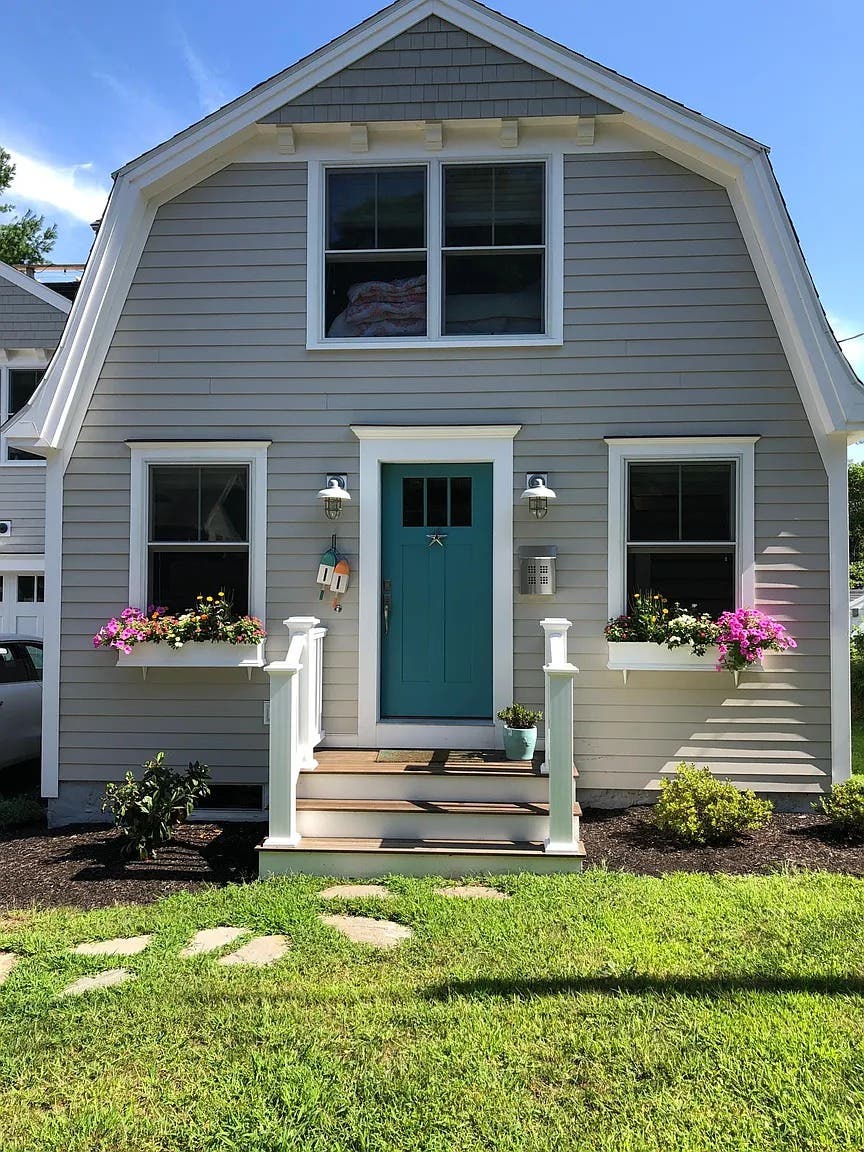 4BR IN Henry St, South Portland FOR RENT $3800monthly