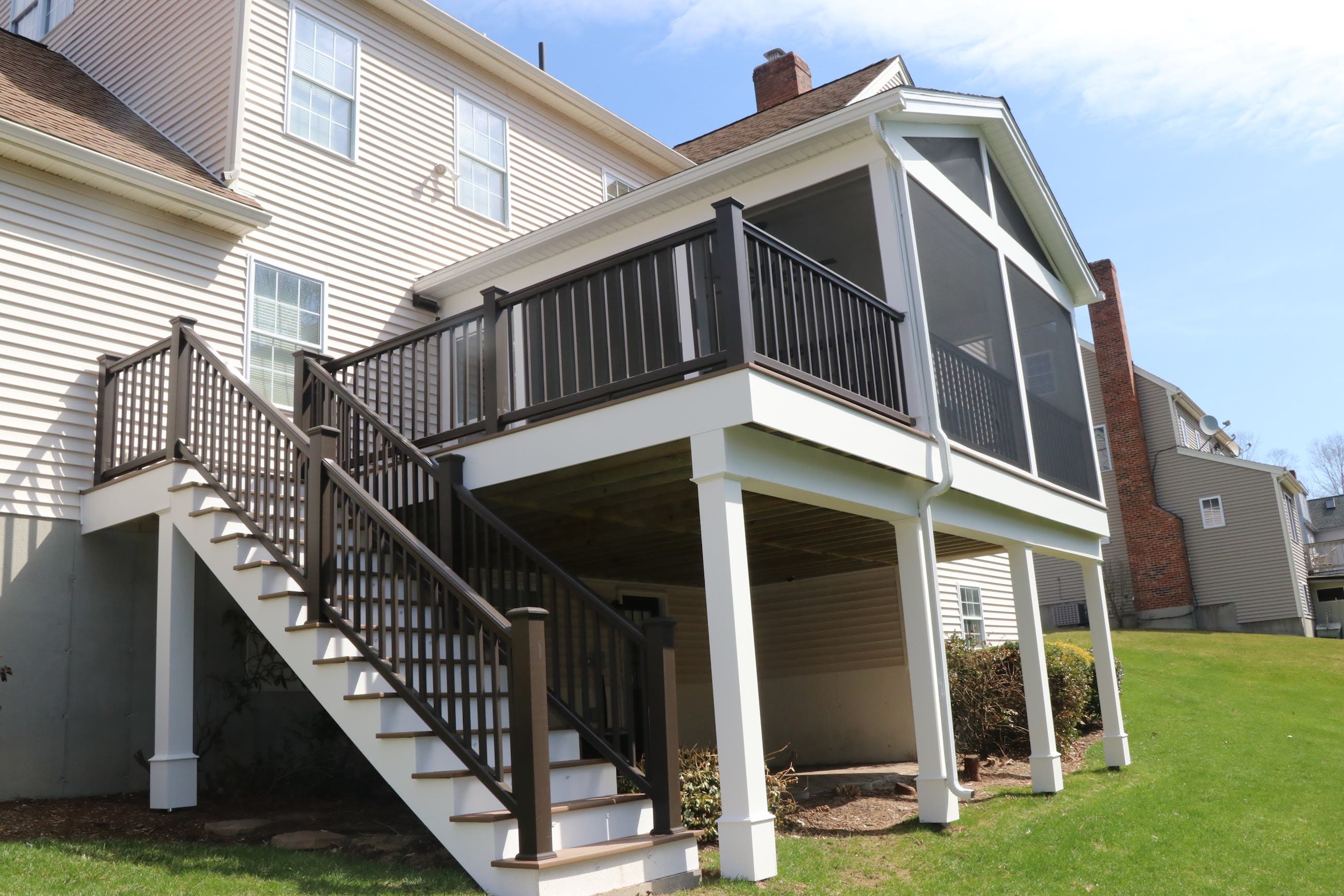 Screened vs. Three-Season Porches: Choosing a Covered Outdoor Space for a Worcester Home