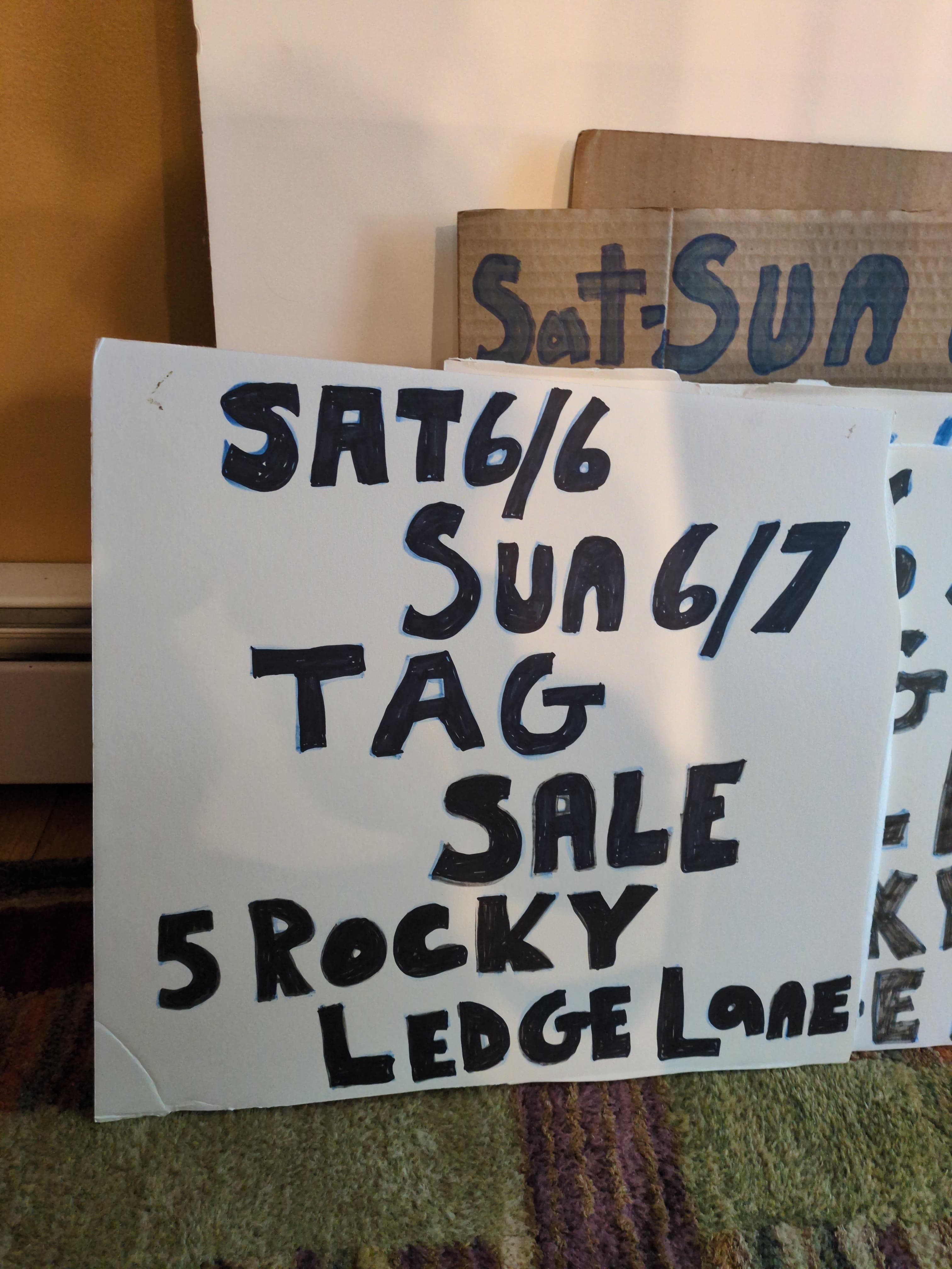  Tag Sale