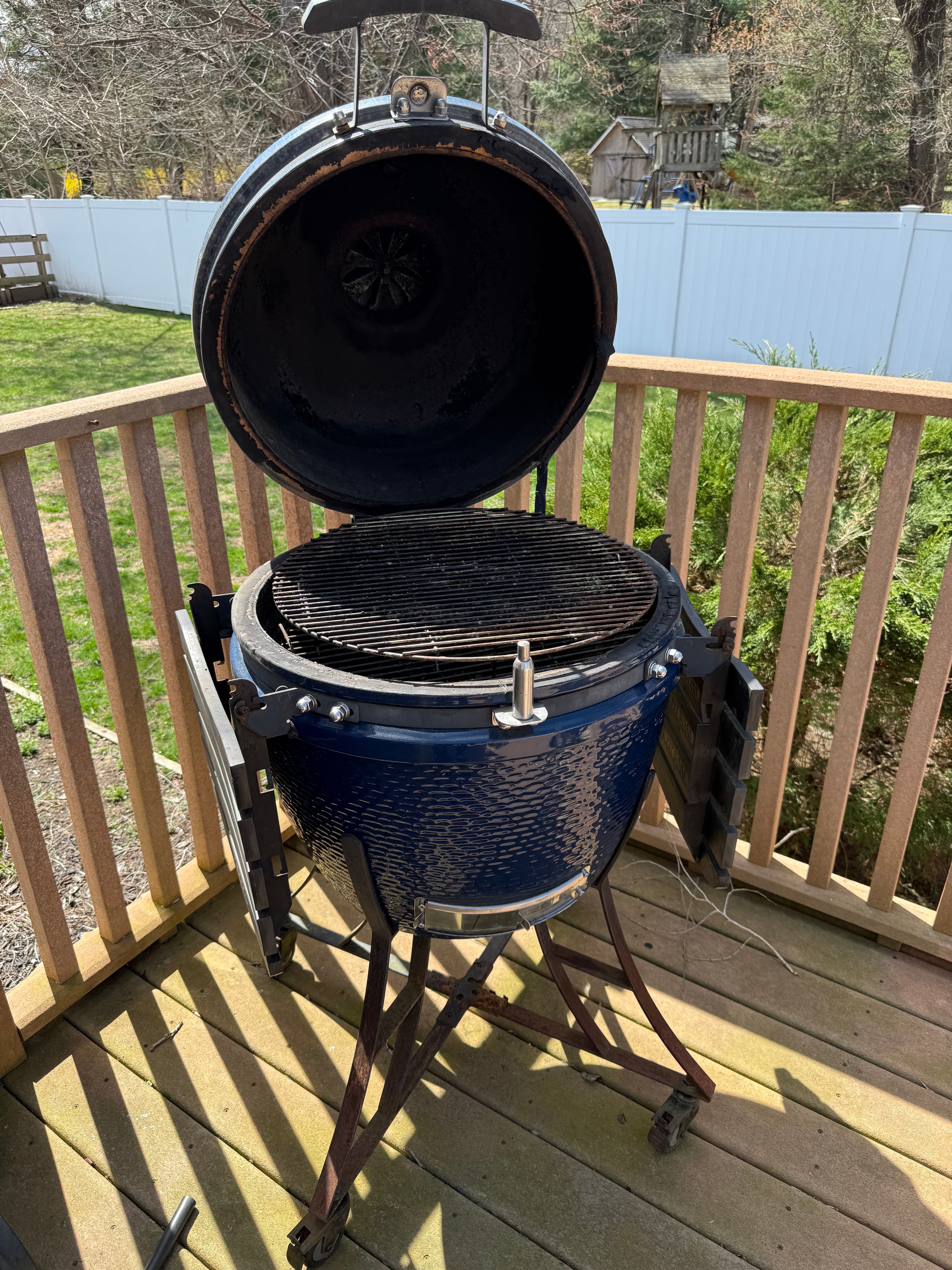     Saturday Tag Sale – Vintage Finds, Patio Set, Big Green Egg & More