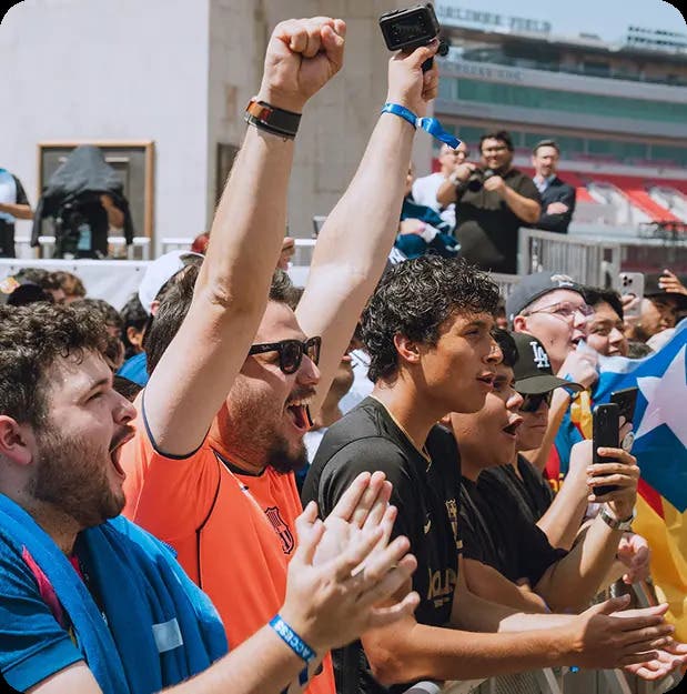 Free Soccer Experience Featuring Legends Carles Puyol and Diego Forlan Comes to Pico Rivera