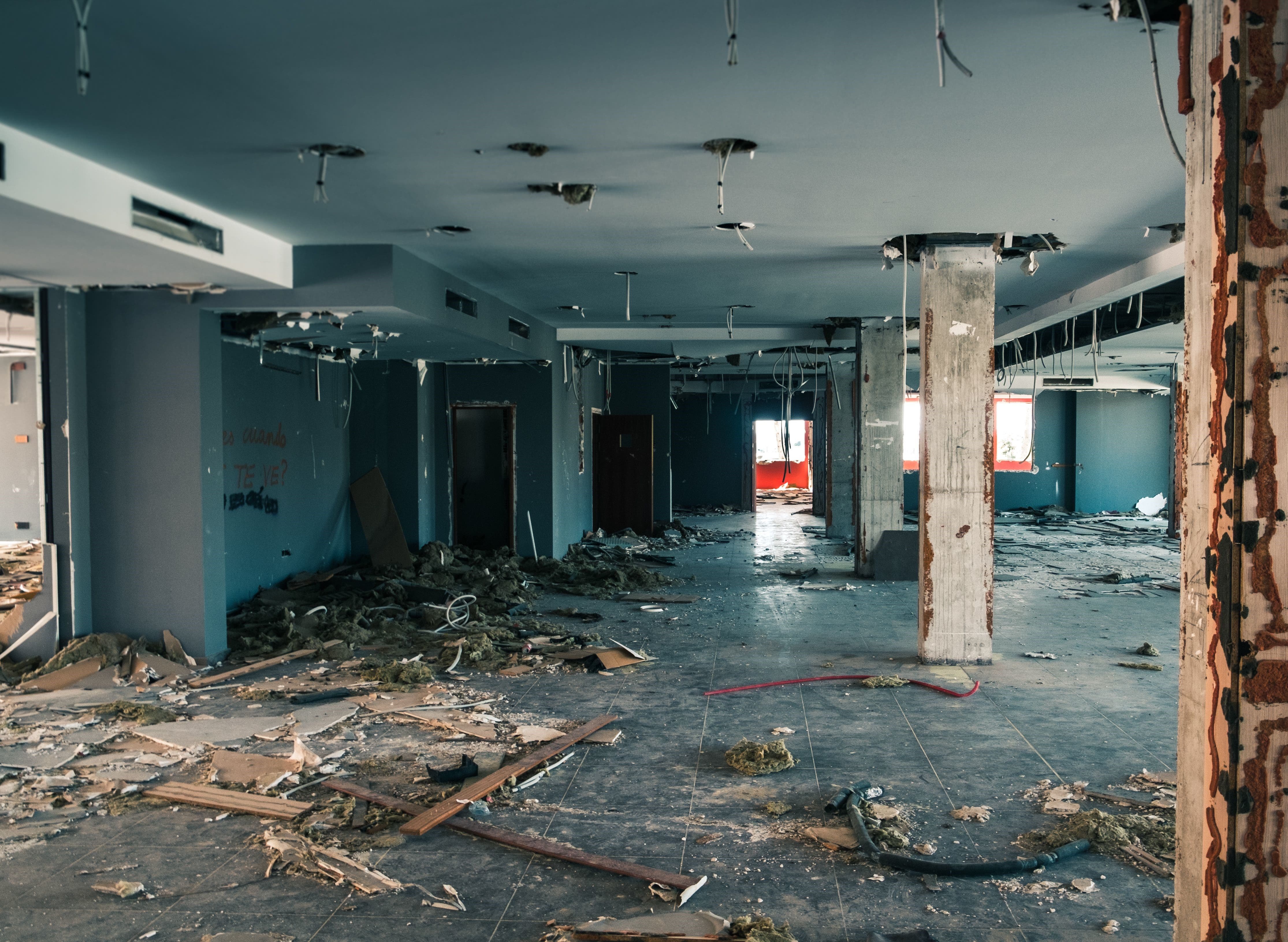 24/7 Emergency Water Damage & Mold Remediation Services