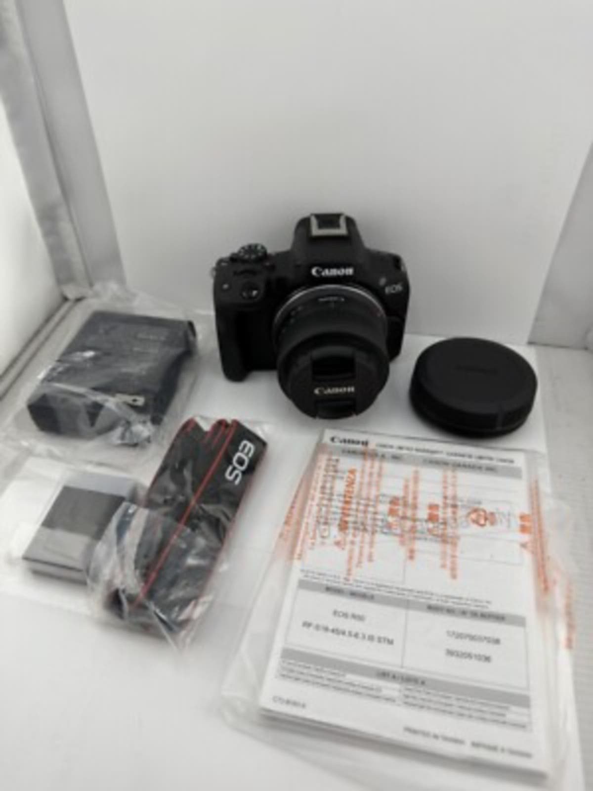 Brand New / Sealed Canon EOS R50 Mirrorless Camera Kit + 128GB SD Card