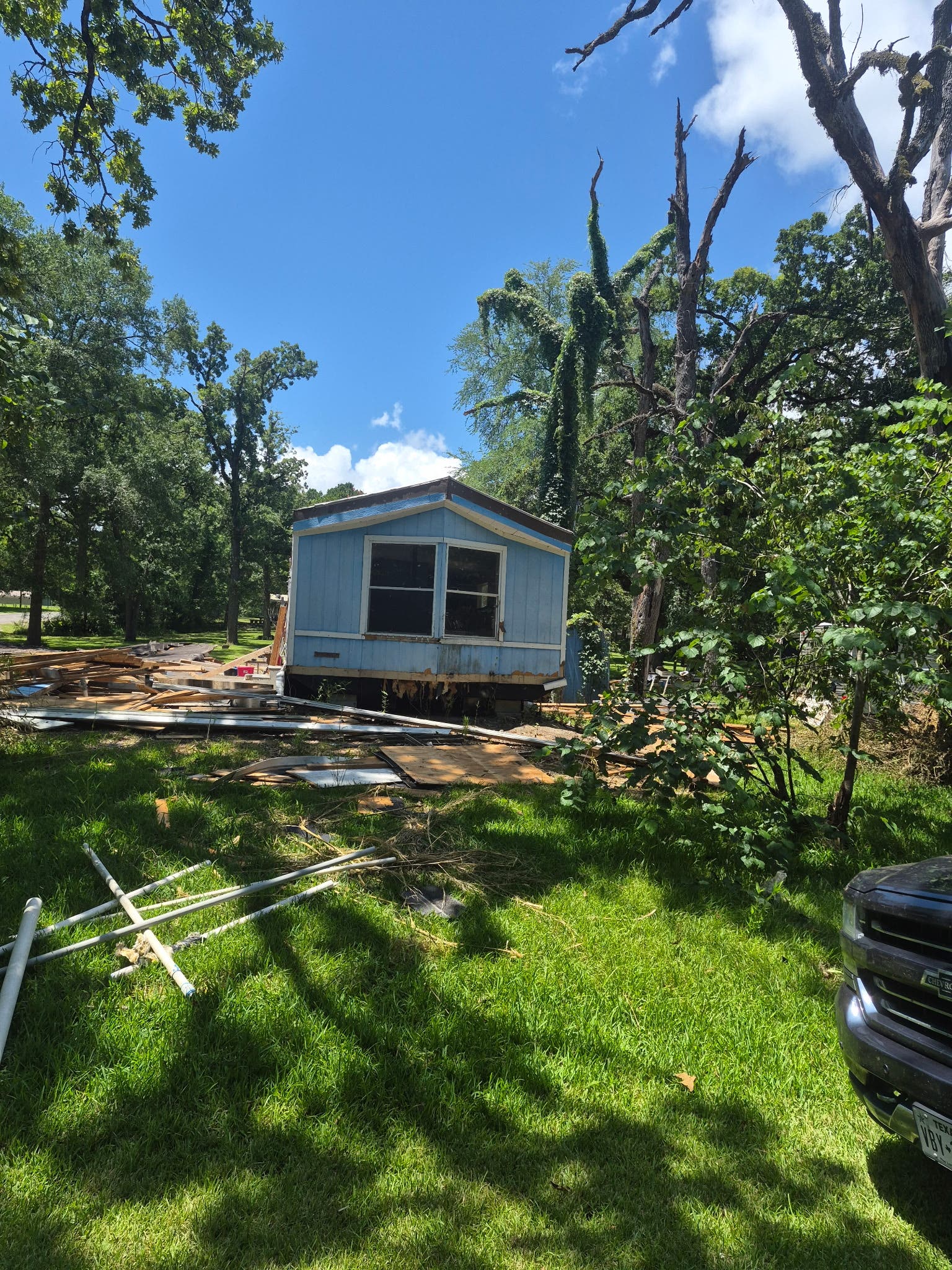 FREE Mobile Home-must be moved