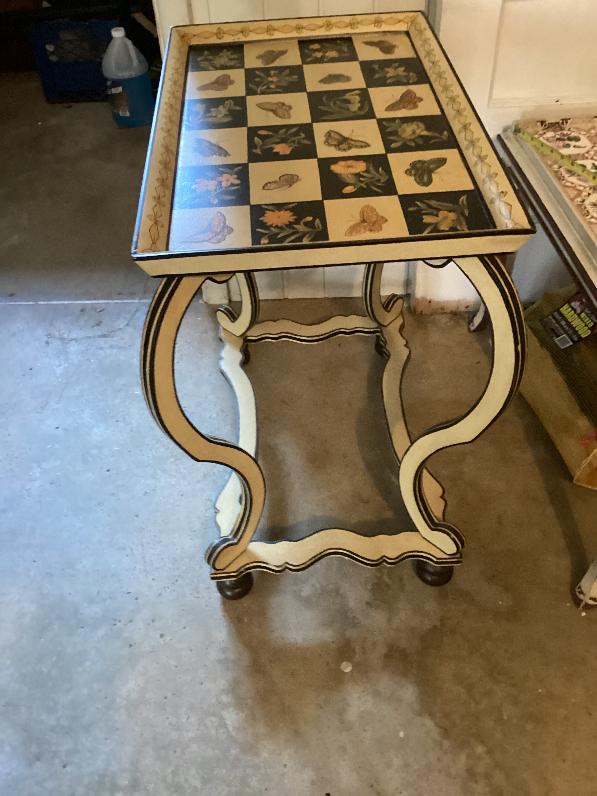 Occasional table