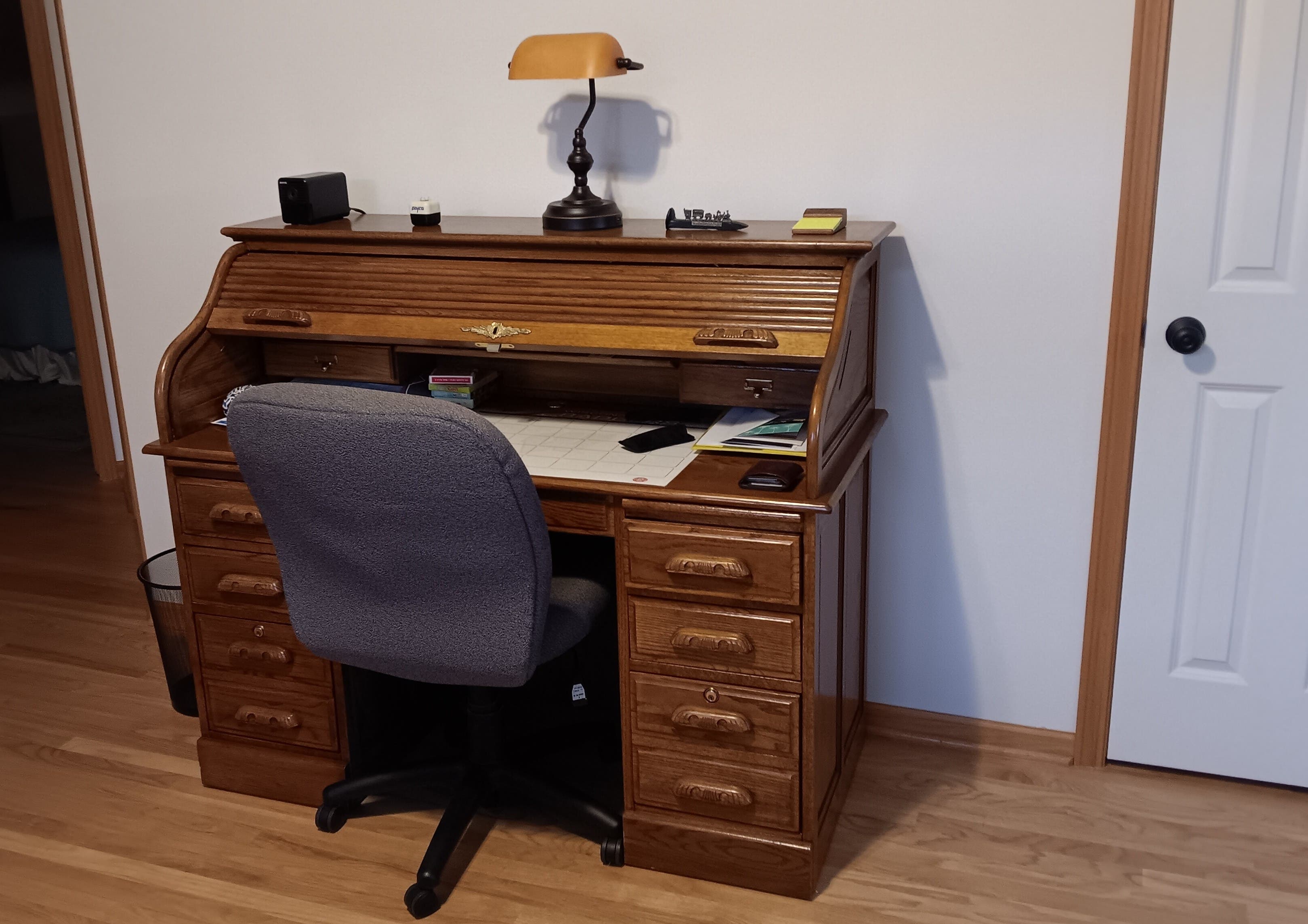 roll-top desk