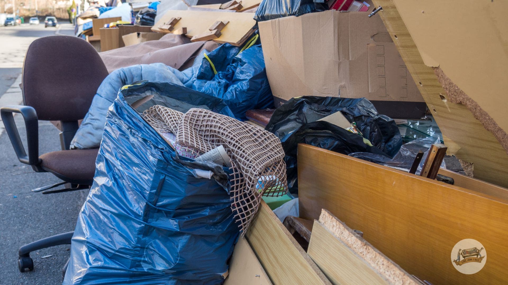Same-Day Junk Removal Arlington Homeowners Can Count On