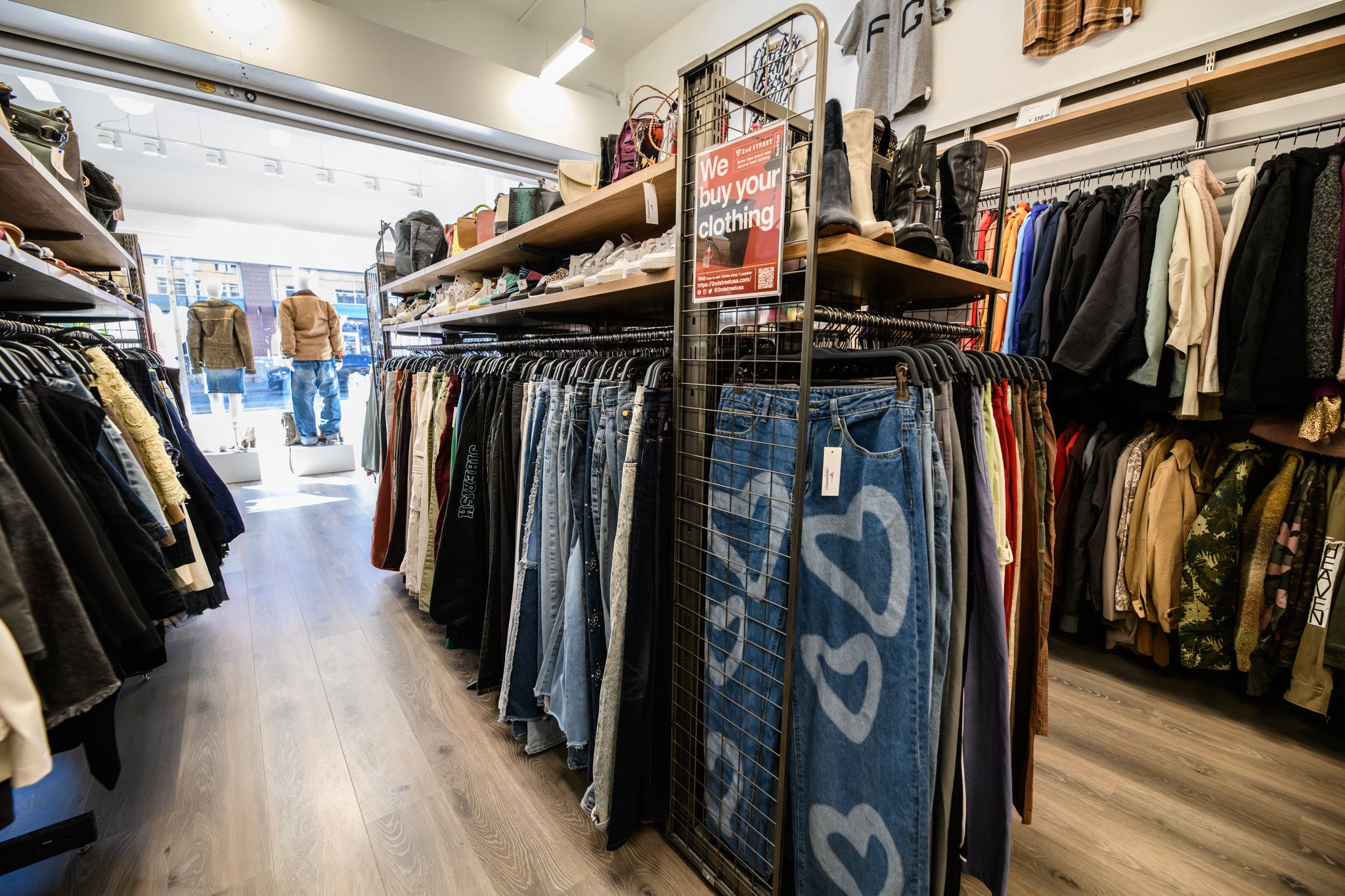 Grand Opening: 2nd Street USA Chelsea