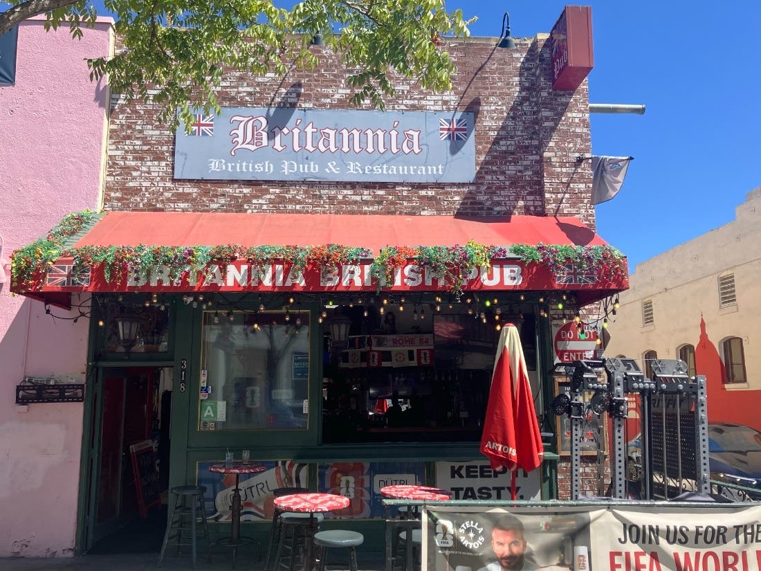 Last Call For Britannia Pub After 30 Years In Santa Monica