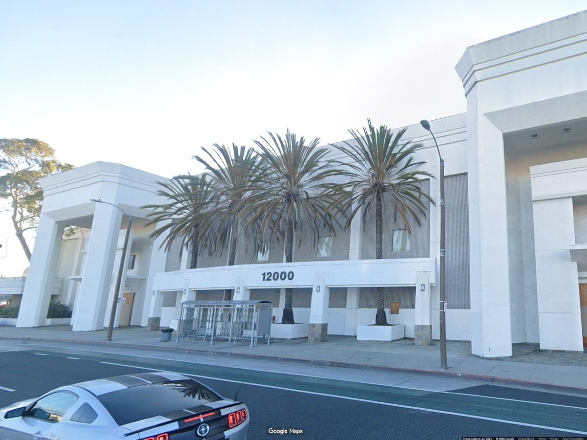 Hawthorne Plaza, which has sat vacant since 1999, is being demolished after years of stalled redevelopment plans and legal action.