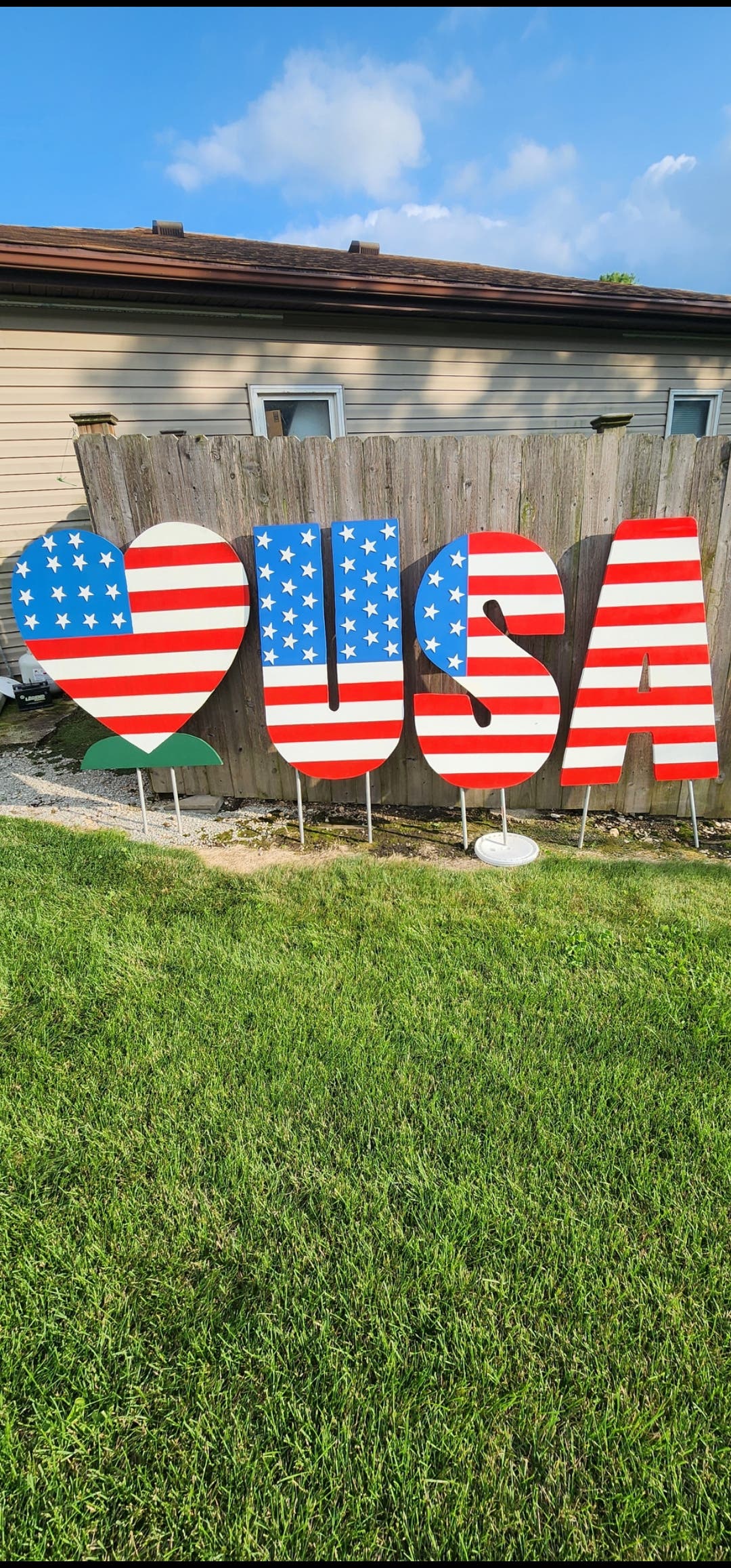 Nice large outdoor Love Usa sign