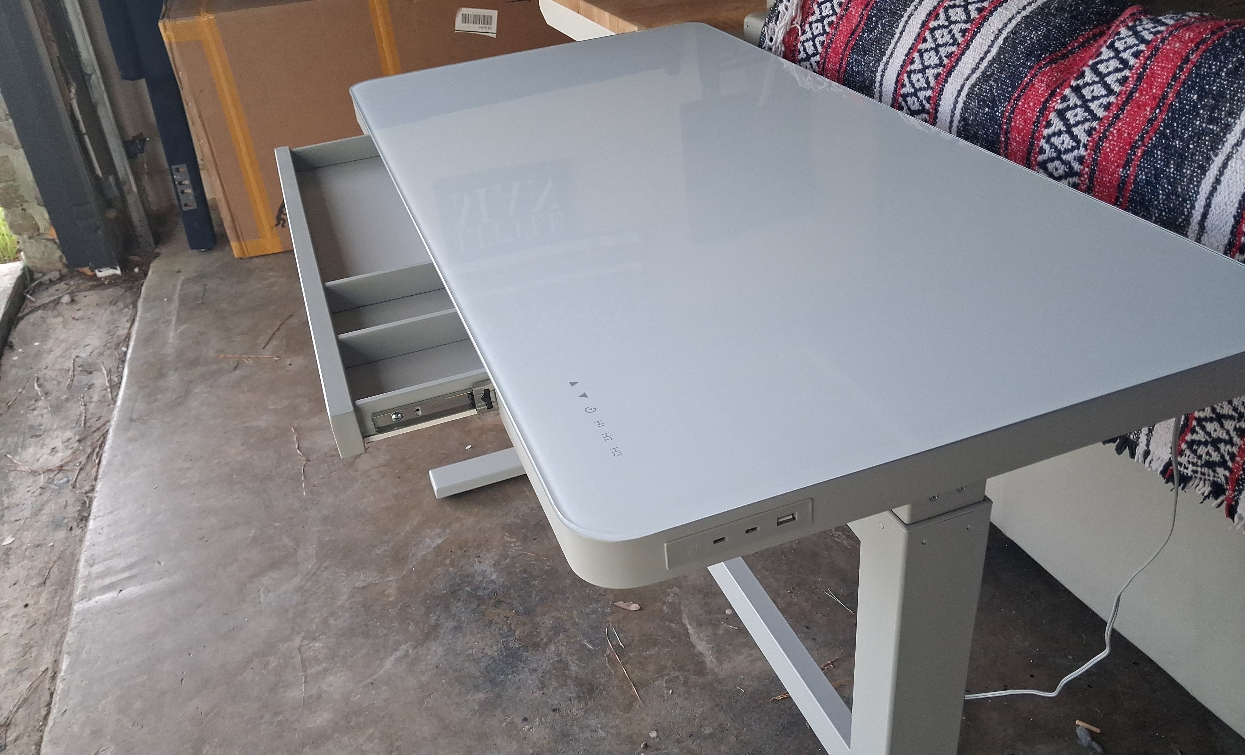 Twin Star electric adjustable desk