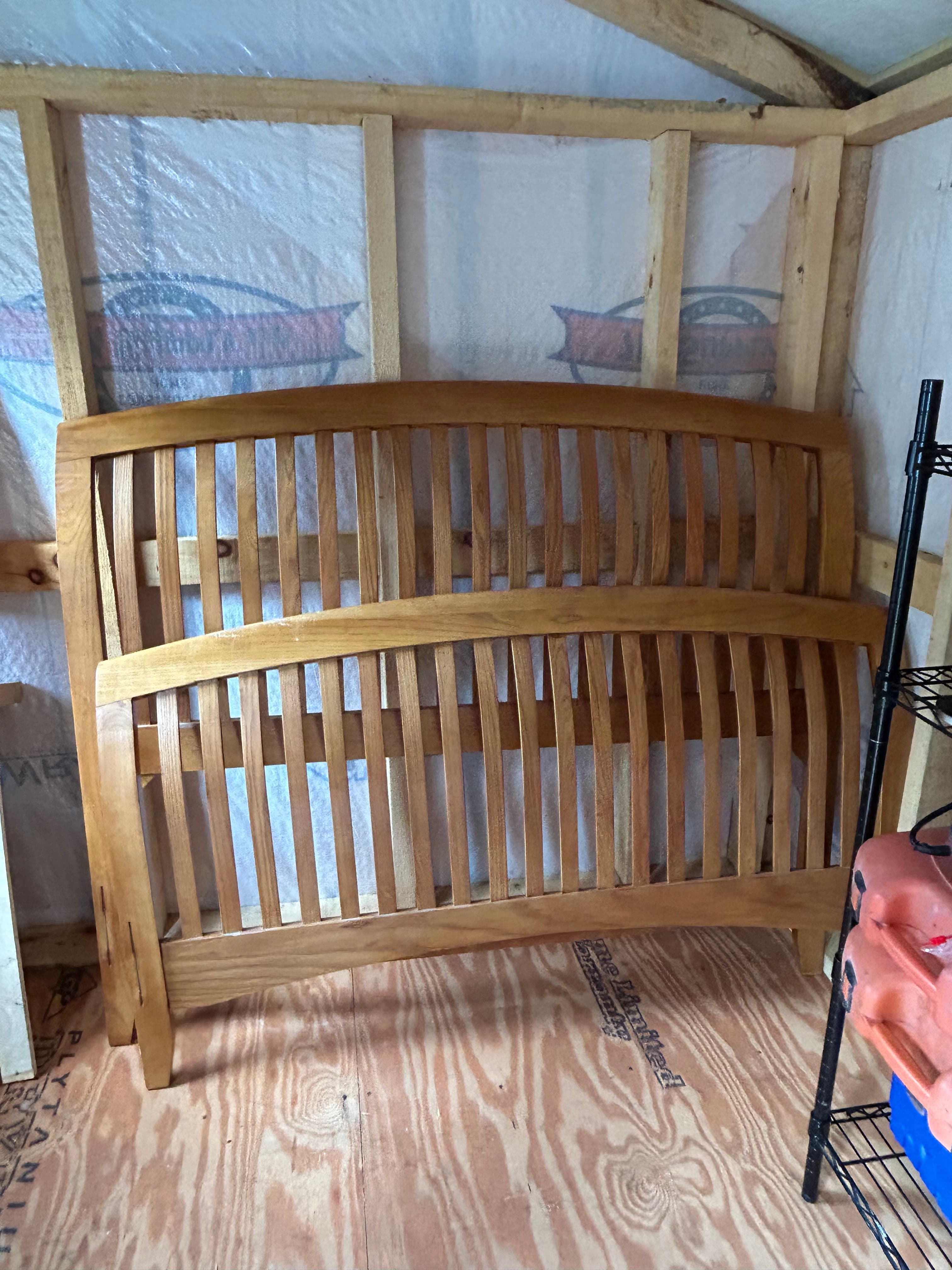 Queen, headboard foot and footboard