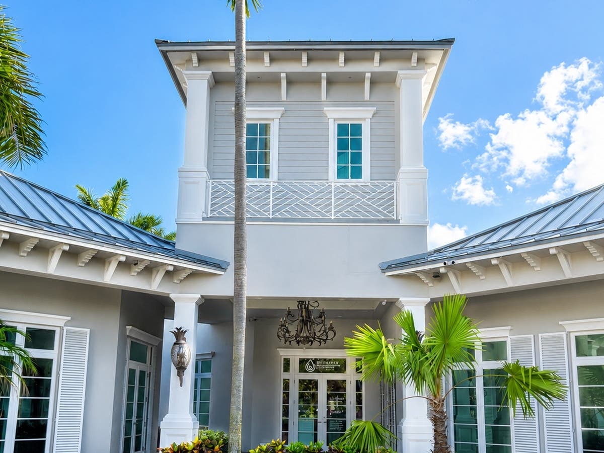 Refresh - Aesthetics & Wellness serves Jupiter and surrounding northern Palm Beach County communities from its Indiantown Road location.