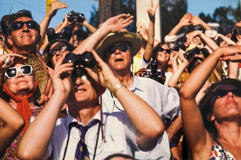 Rare Apollo 11 photo exhibit with David Burnett, photojournalist talk