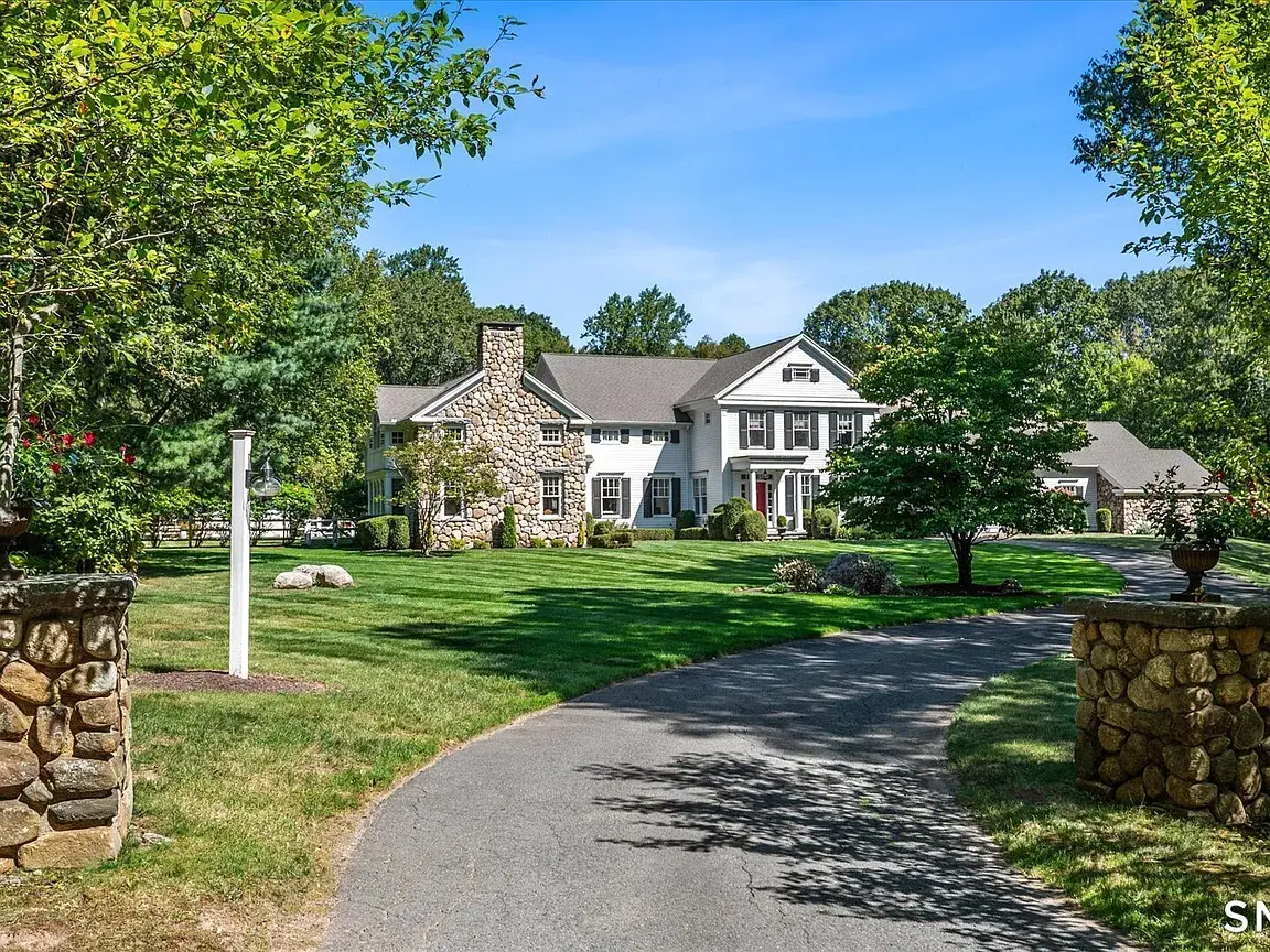 Moving Sale West Simsbury