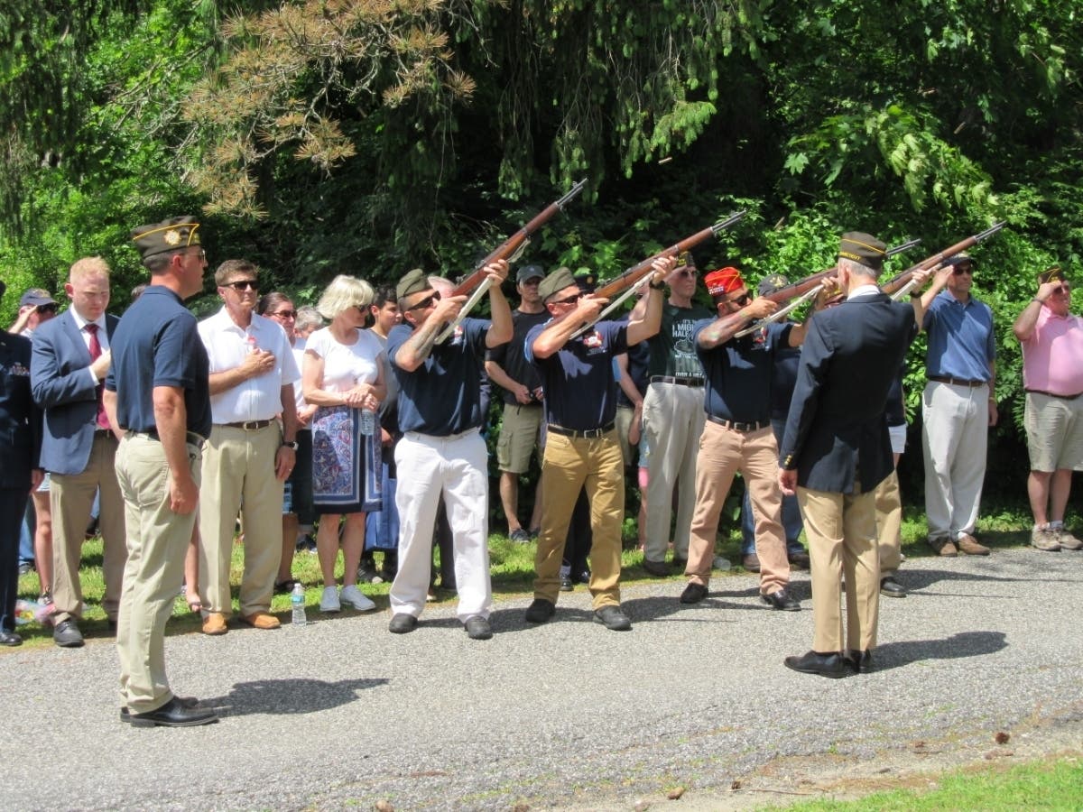 Brookfield Honors its Fallen Military Heroes | Brookfield, CT Patch